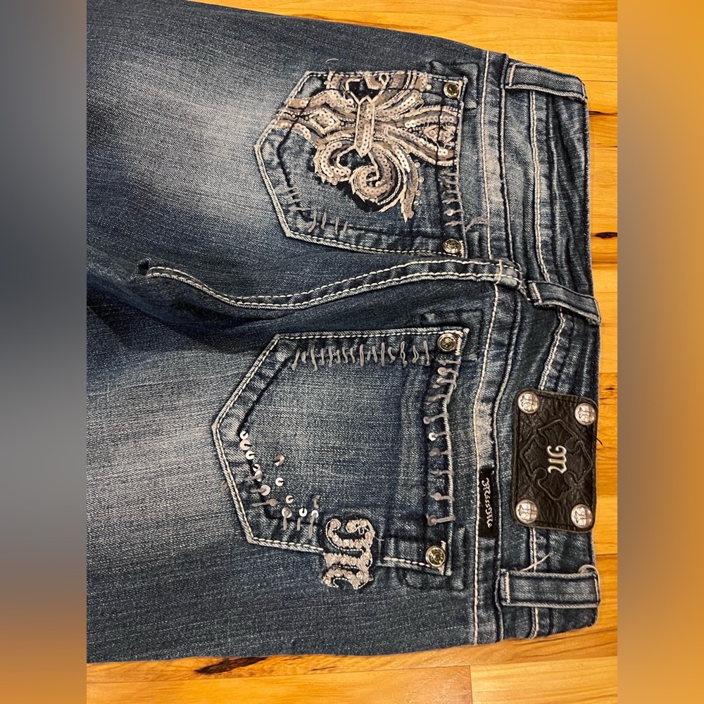 MISS ME JEANS; size 29 Bootleg.  New condition!  Purchased at Buckle